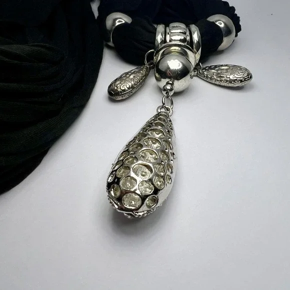 Black Scarf‎ Necklace Silver Tone Beads Rhinestones Fringe Western Statement - Picture 6 of 8